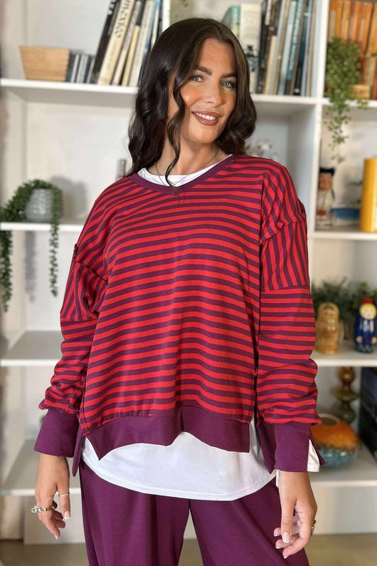 The Sunday Morning Stripe V Slouch Sweatshirt Aubergine Red